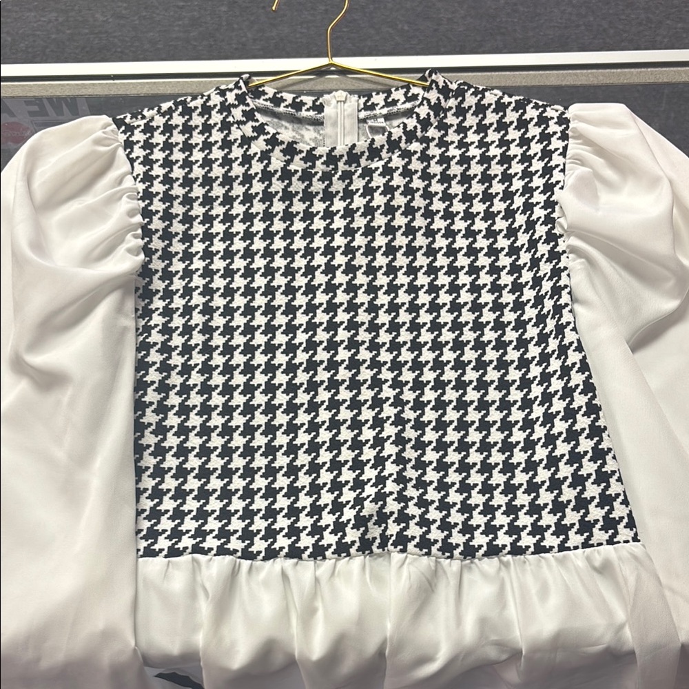 Black and White Houndstooth Women's Top